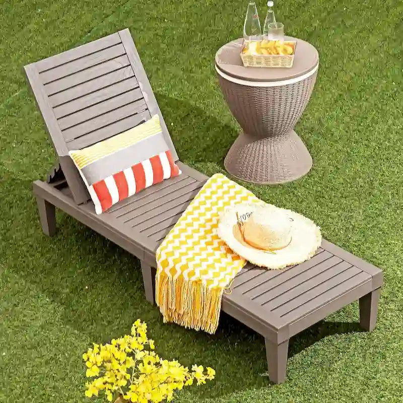 Outdoor Chaise Lounge Chair For Backyard, Poolside