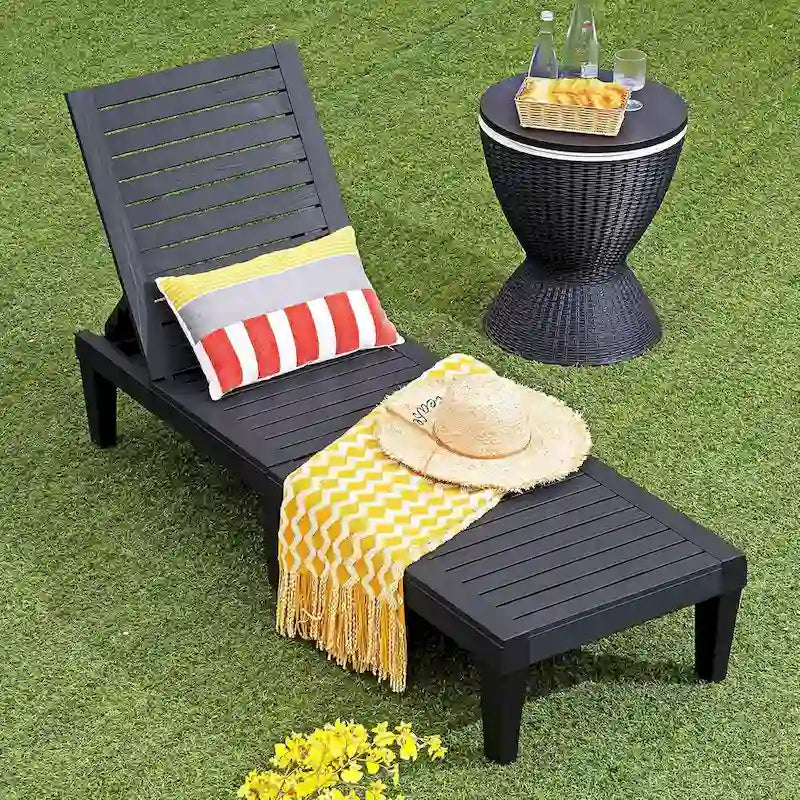 Outdoor Chaise Lounge Chair For Backyard, Poolside